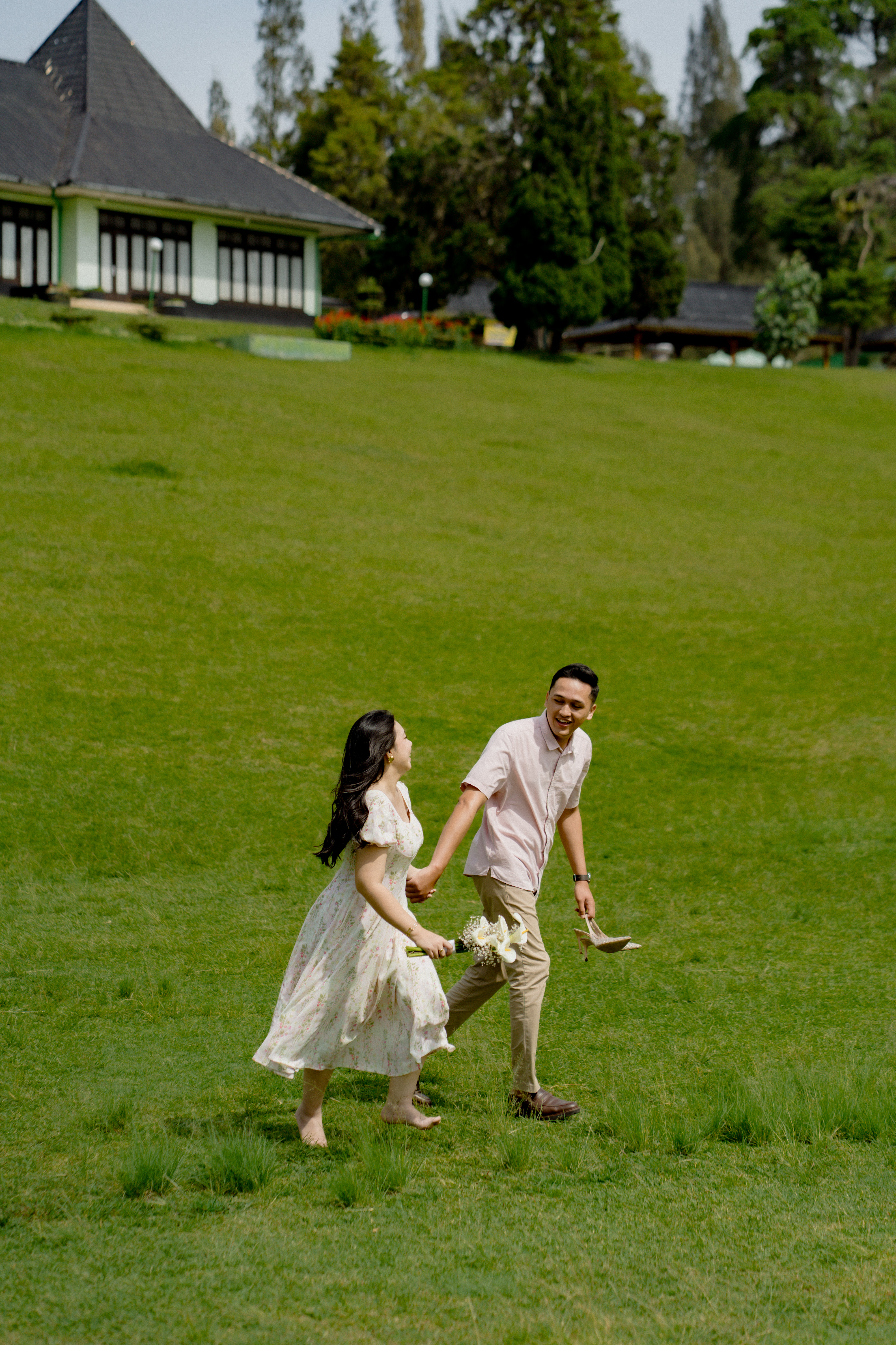 Pemberkatan Nikah Moody & Ify di Gereja GPdI Siloam Bunuraya